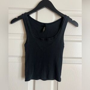 Skims Onyx Tank Top